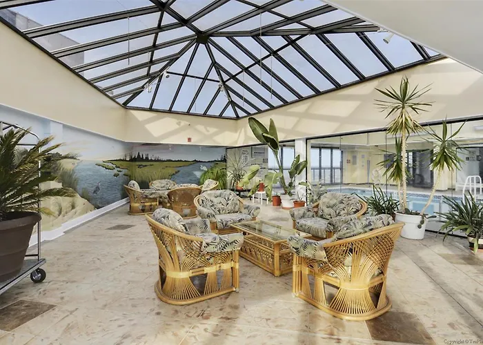 Golden Sands Apartment